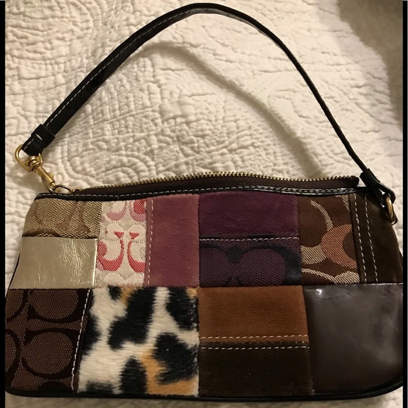 Coach Wristlet Patchwork Pattern - Picture 2 of 3